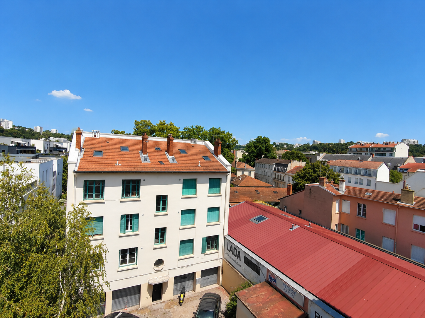 Lyon 9   Valmy   T2 de 45 m2 traversant    Fort potentiel