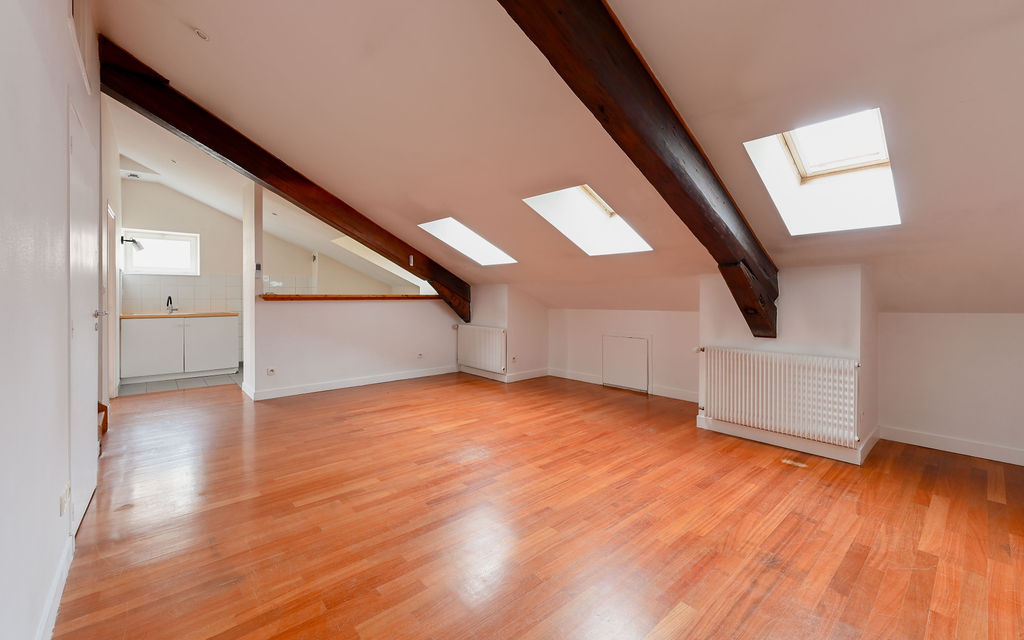 Charmant duplex T2 en dernier étage avec ascenseur.- Quartie
